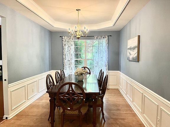 5th image of 19101 Harbor Cove Ln