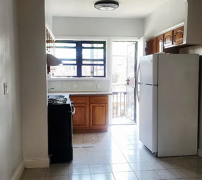 63 Minna St #2 — Photo 3