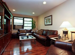64 Rockledge Rd APT 2A, Hartsdale, NY 10530