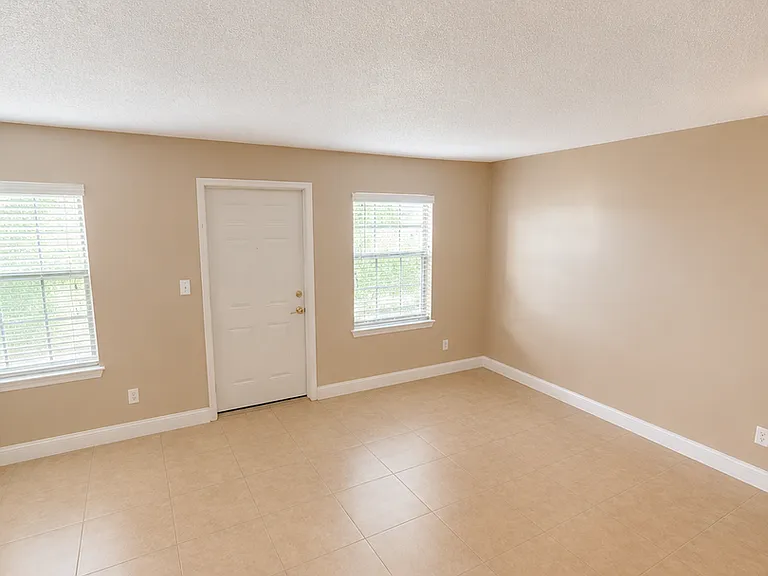The Roberson — Photo 14