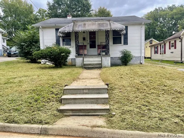 116 Clay St, South Hill, VA 23970