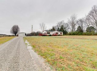 4247 Fykes Grove Rd, Cedar Hill, TN 37032