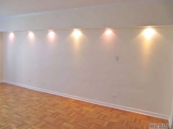 110-45 Queens Boulevard image 1 of 13