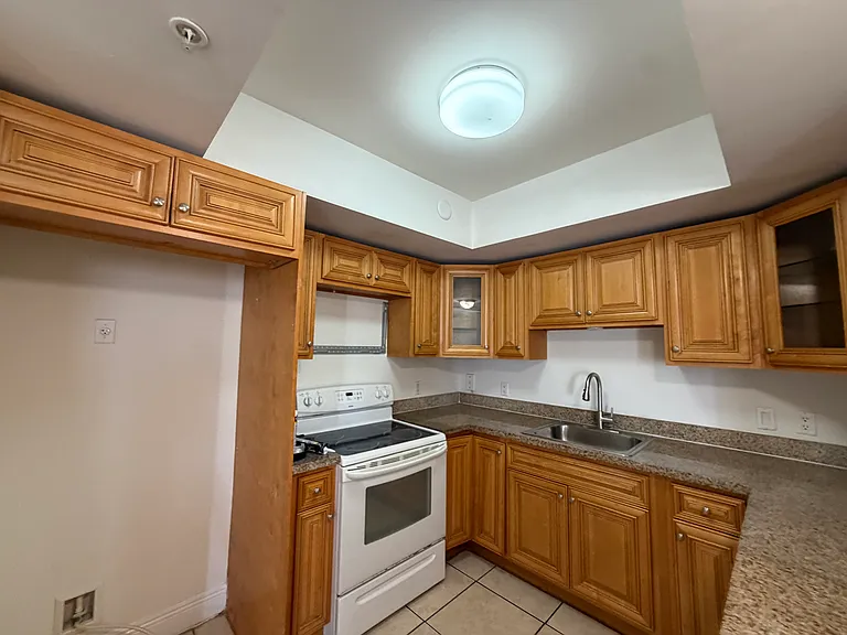 6357 SW 8th St #807 — Photo 7