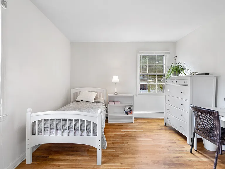 611 Cliff St — Photo 12