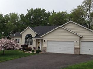 16545 Fallbrook Dr, Farmington, MN 55024