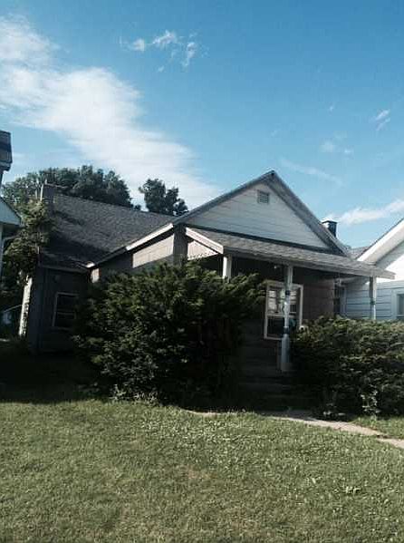 2nd image of 312 E Jefferson St