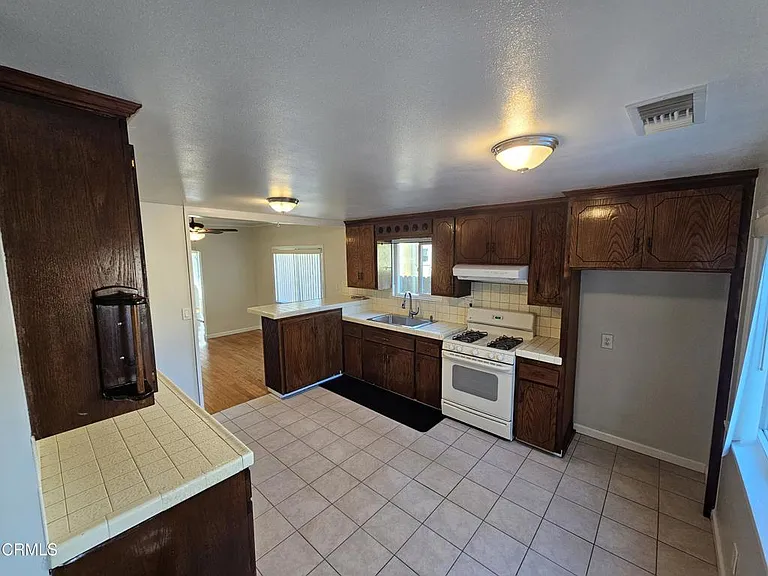 501 Macdonald St #1 — Photo 8