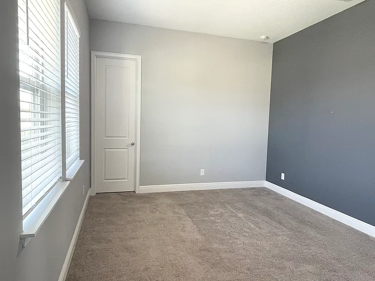 7070 Higgs Aly — Photo 40