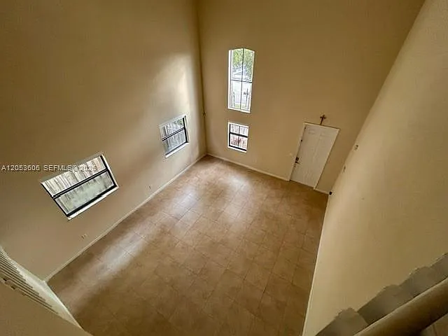14435 SW 16th St — Photo 17
