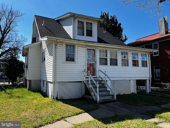 4th image of 54 Riggs Rd NE