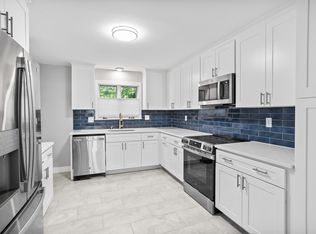 26 Manning Rd, Chelmsford, MA 01824