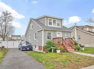 58 Dart St, East Rockaway, NY 11518