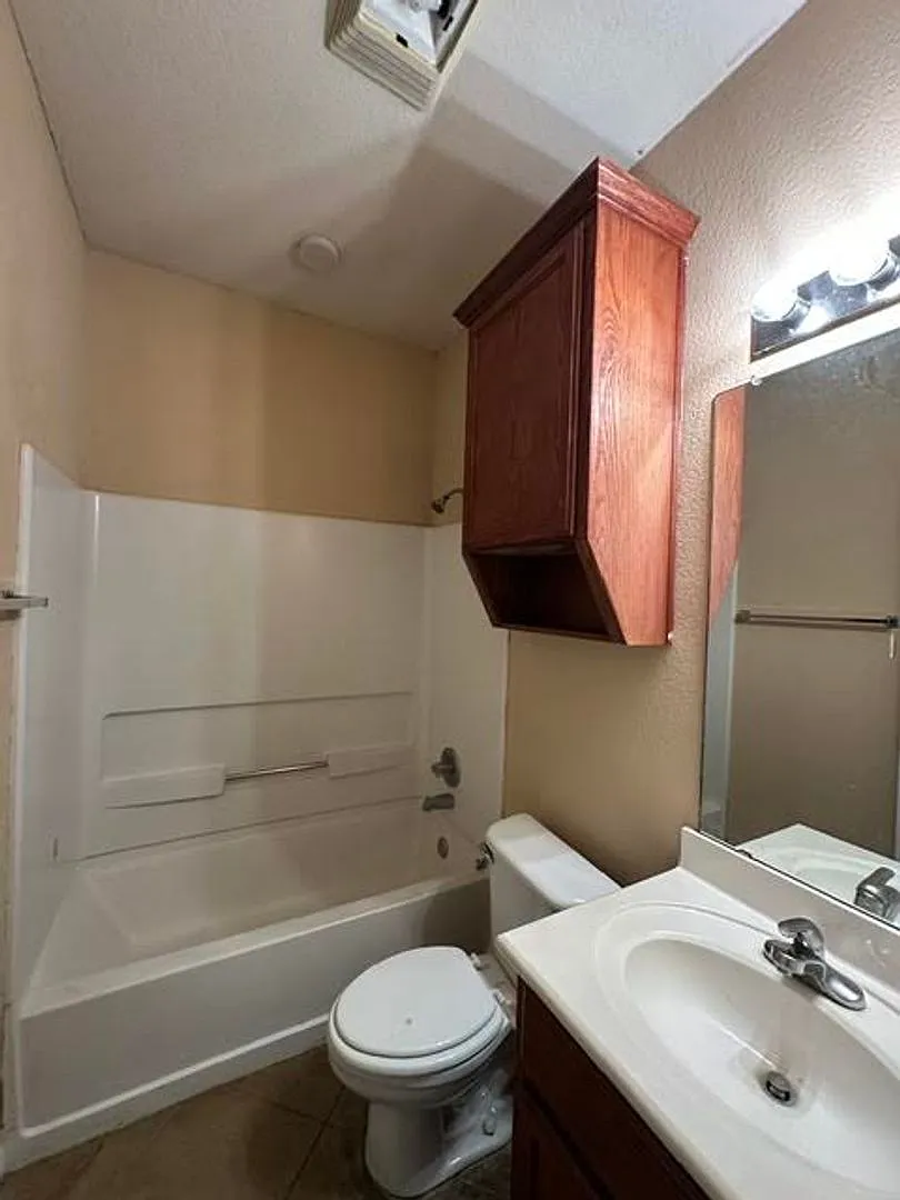 Duplex in Robinson — Photo 4