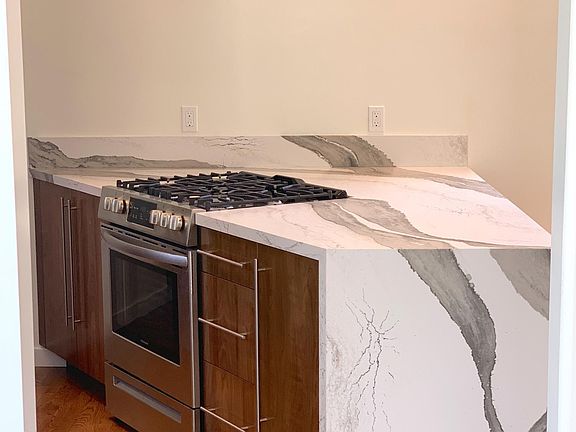 4th image of 8600 Rugby Dr #7-B