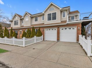 703 Neptune Boulevard, Long Beach, NY 11561