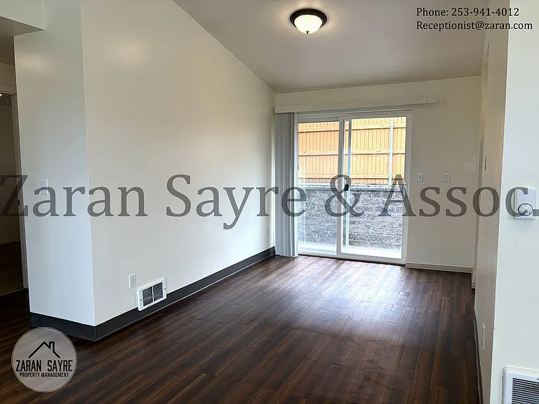 1114 E 29th St #A — Photo 7