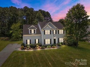 148 Spring Grove Dr, Mooresville, NC 28117