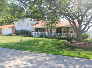 1398 W Lotus Ln, Kankakee, IL 60901