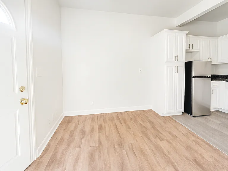 1078 E Ocean Blvd #14 — Photo 3