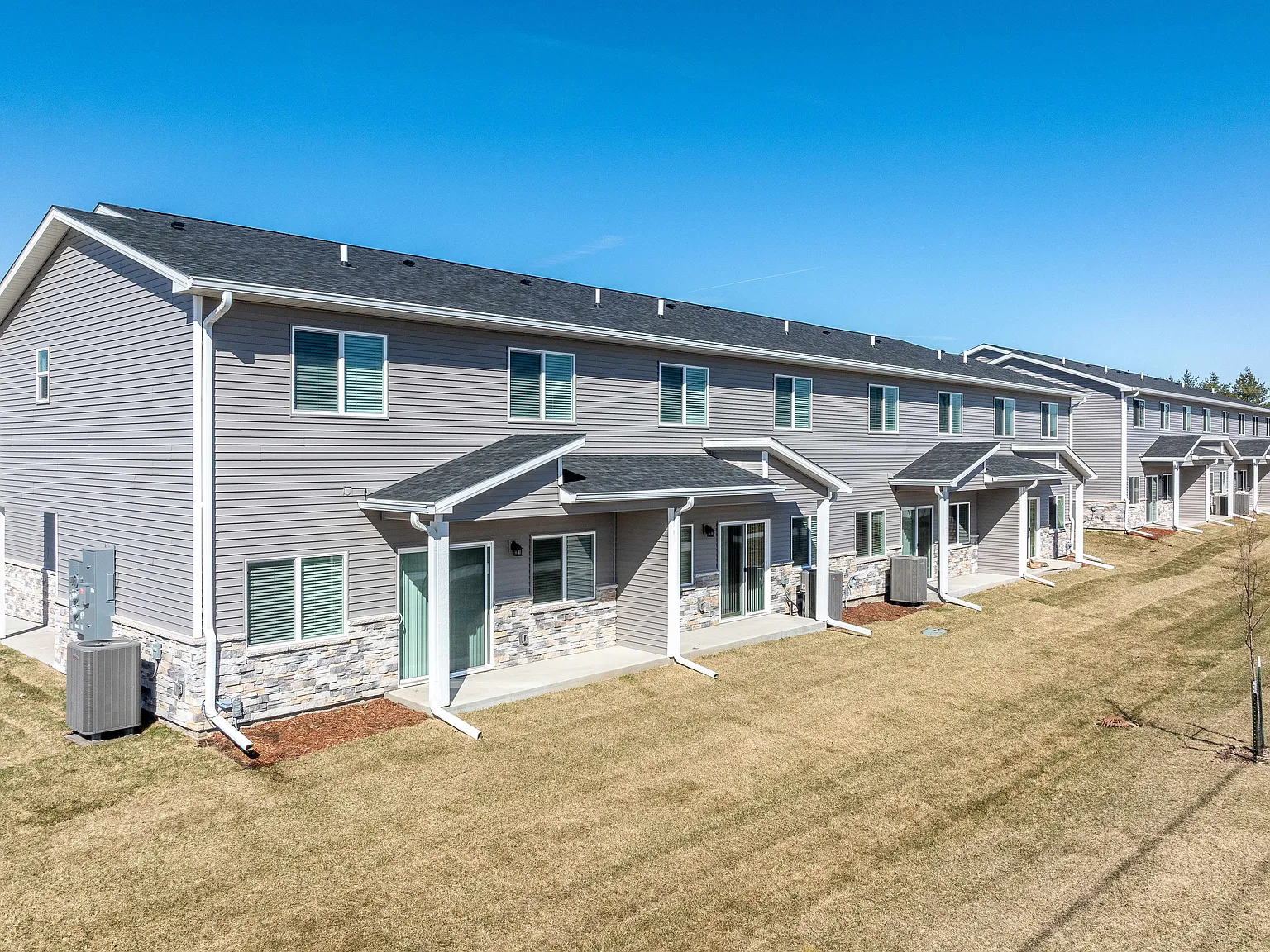James Point Luxury Townhomes — Photo 4
