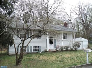 228 Godshalk Ln, Clementon, NJ 08021