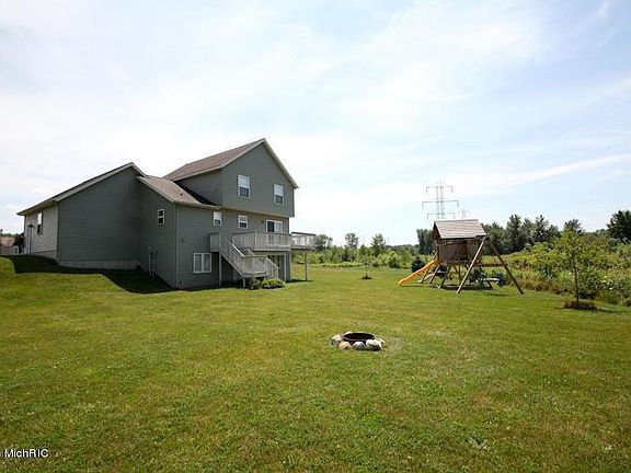 4th image of 1118 Sunrise Ln NW