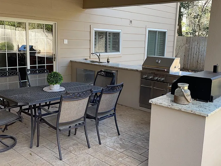 2714 Echo St — Photo 30