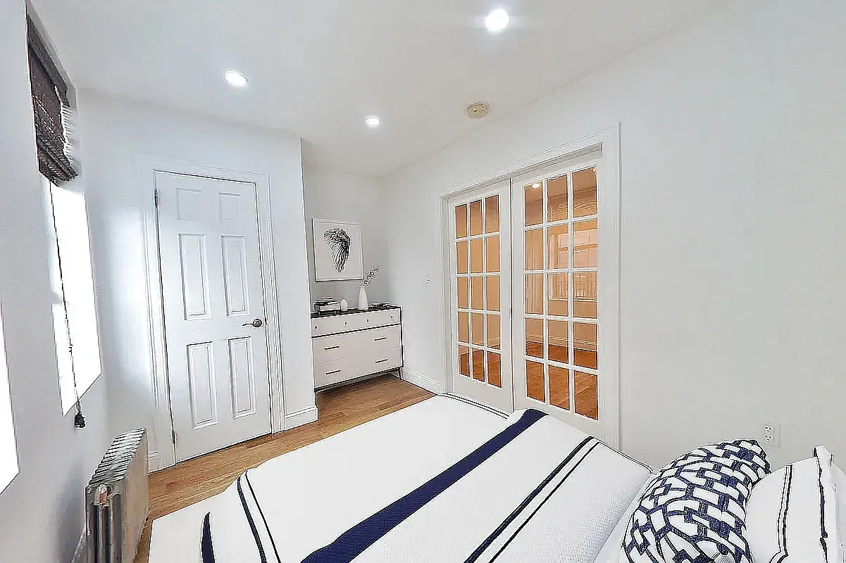 102 West 79th Street — Photo 4