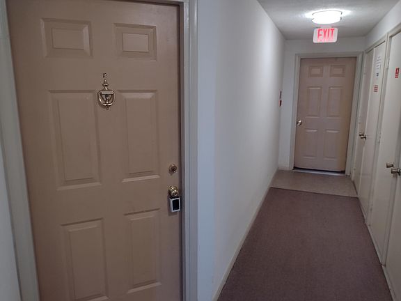 3rd image of 26015 Brigadier Pl Unit B