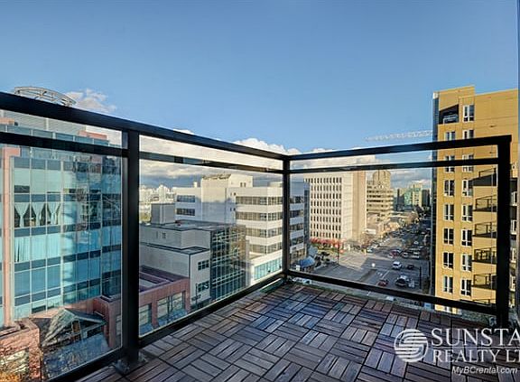 2nd image of 1068 Broadway W #908