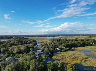 8838 E Glow Ln, Inverness, FL 34450