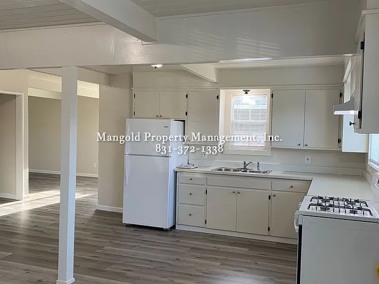 230 2nd St — Photo 3