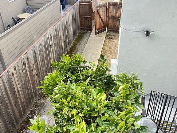 4th image of 756 Reseda Dr APT 3
