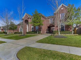 12307 Broken Creek Ln, Pearland, TX 77584