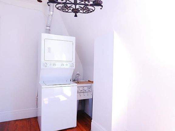 2nd image of 1809 Broadway APT 6A
