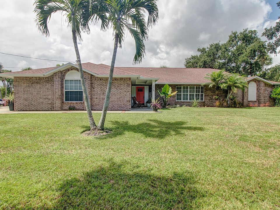 1st image of 375 Live Oak Dr