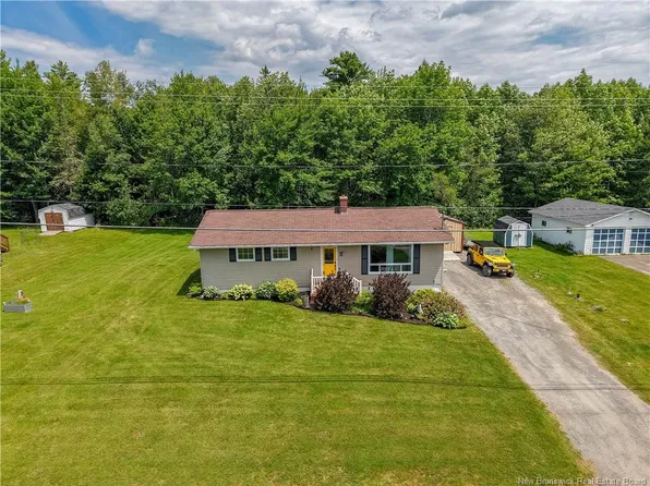 91 Sunrise Estates Dr, New Maryland, NB E3C 1G5