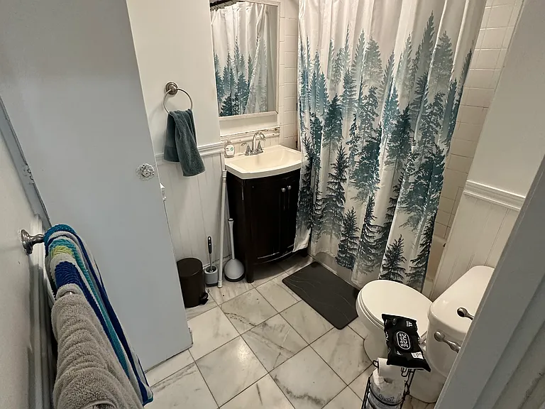 114 Everett St #3 — Photo 5