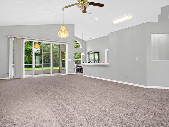 5th image of 917 Woodstream Ln