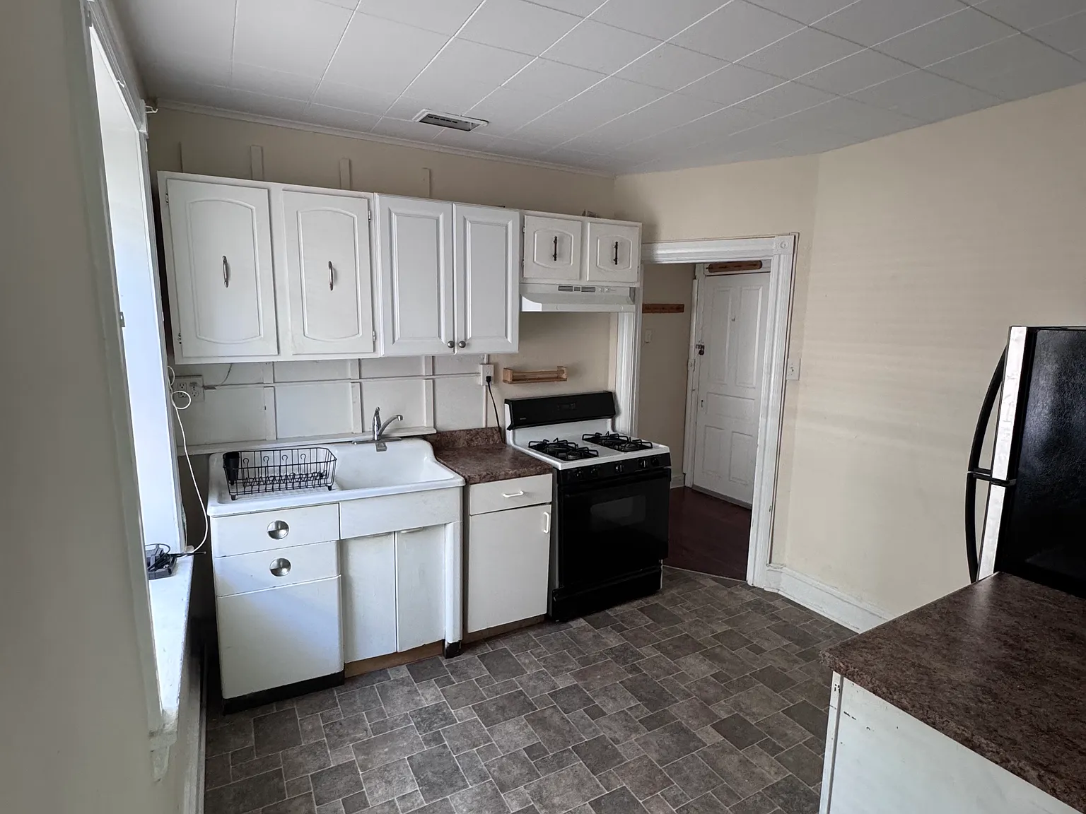 2 bed, $1,550 — Photo 3