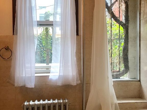 5th image of 140 W 75th St APT 2