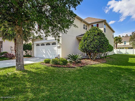 3rd image of 816 Quiet Stone Ln