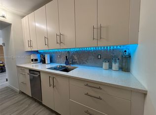 8200 SW 210th St APT 201, Cutler Bay, FL 33189