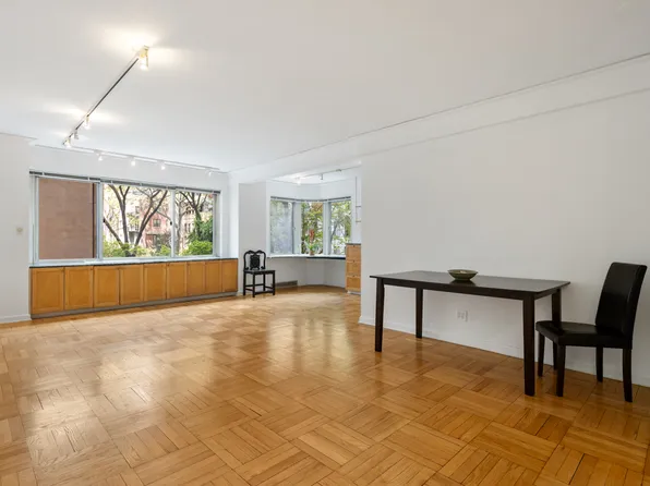 249 East 48th Street image 1 of 5