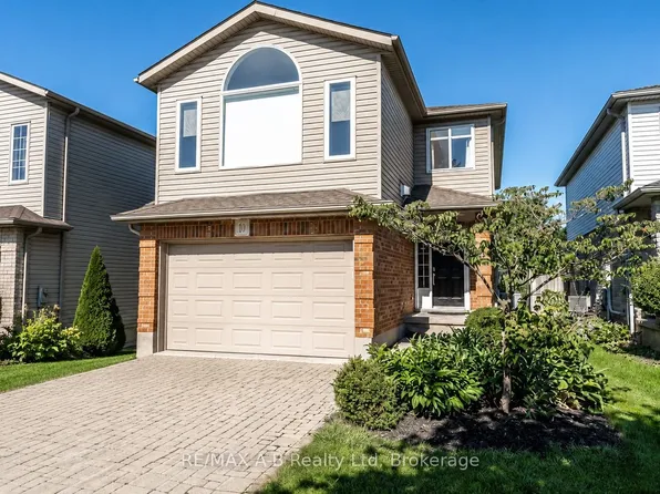 10 Buckingham Dr, Stratford, ON N5A 7Z9