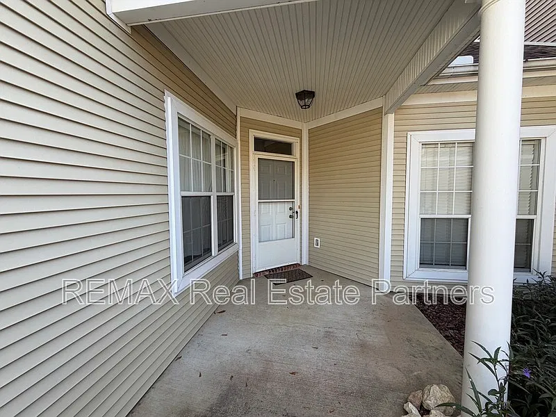 Madison Place — Photo 3