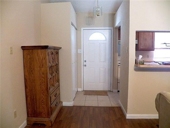3rd image of 7009 Shadow Bend Dr