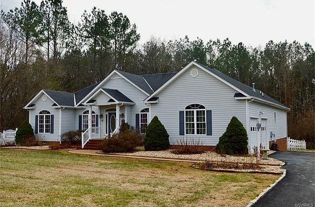 1st image of 2327 Graceland Dr