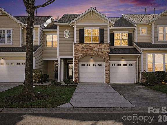 2nd image of 5955 Pale Moss Ln